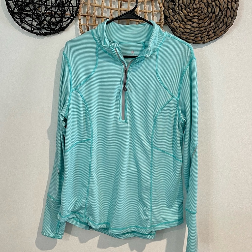 Womens Athletic Long Sleeve Top